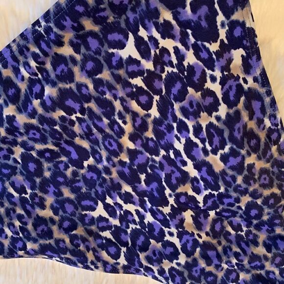 Leopard print bathing suit bottoms 🐆 - Picture 4 of 5